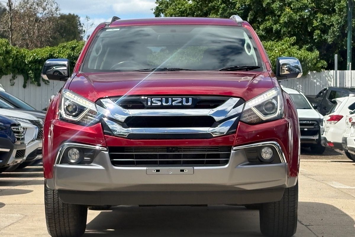 2020 Isuzu MU-X LS-T