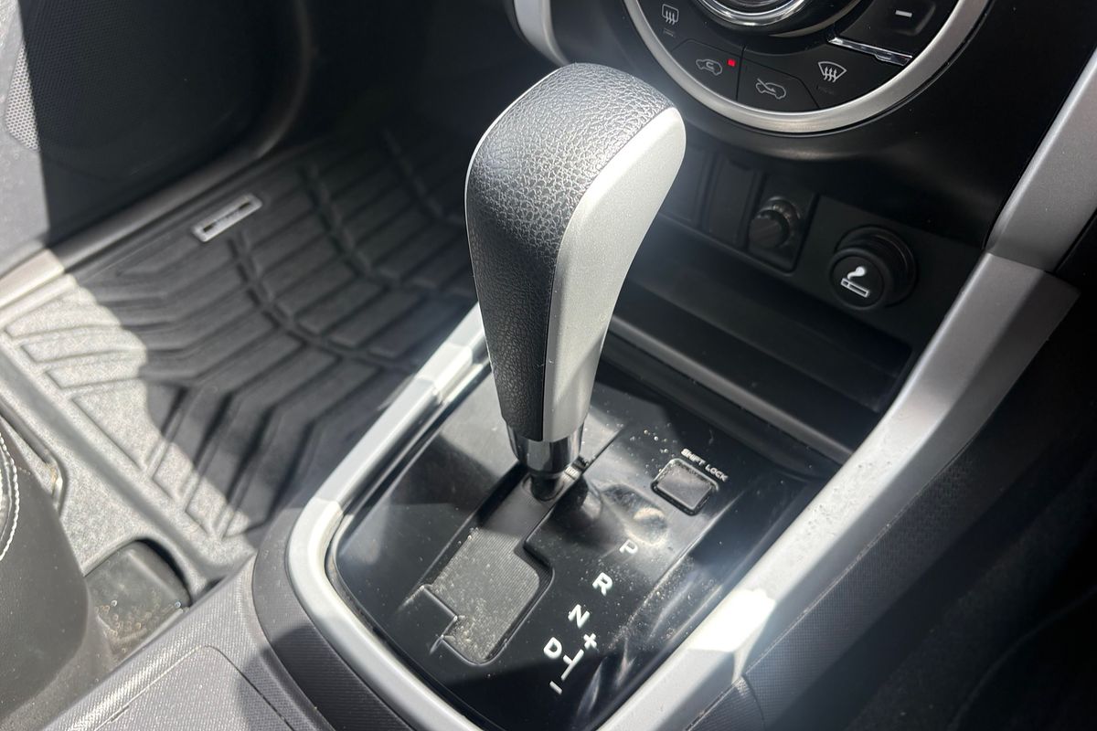 2020 Isuzu MU-X LS-T