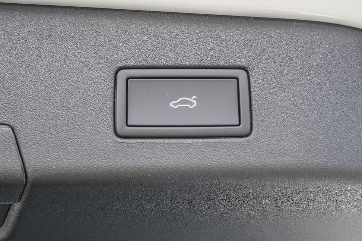 2025 Volkswagen ID.4 Pro E2