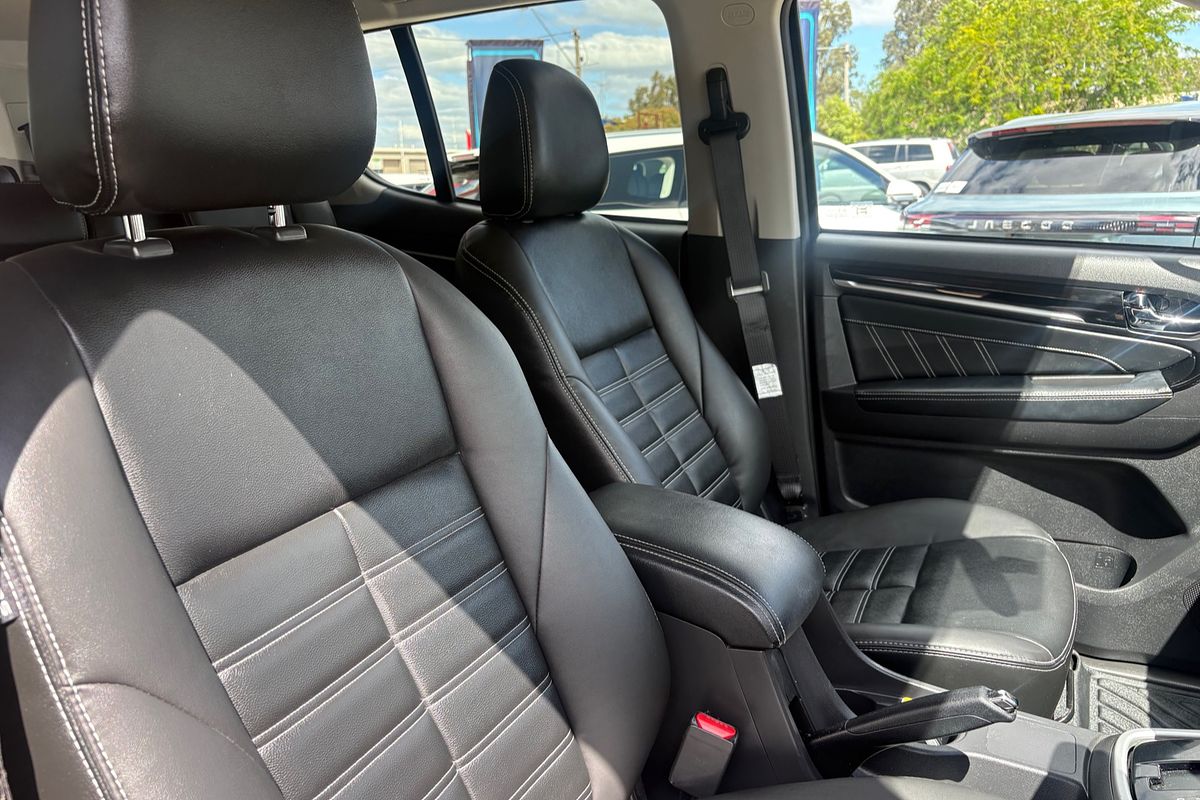 2020 Isuzu MU-X LS-T