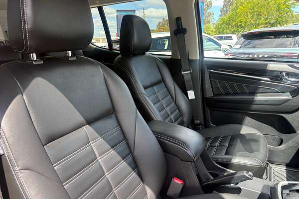 2020 Isuzu MU-X LS-T