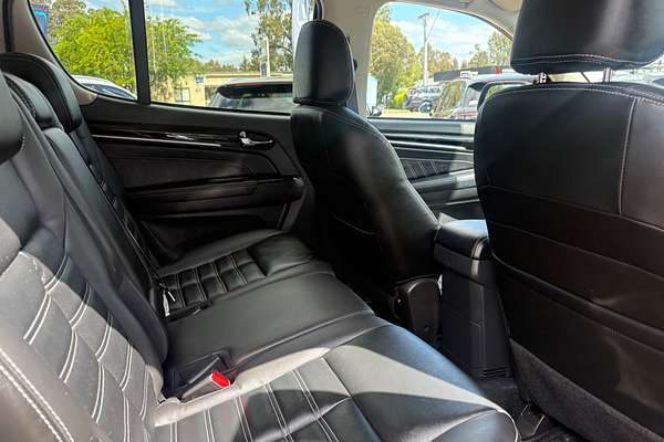 2020 Isuzu MU-X LS-T