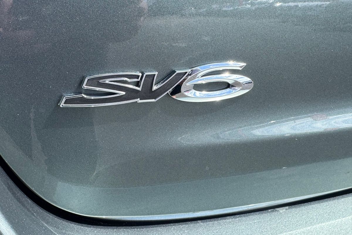 2016 Holden Commodore SV6 Black VF Series II