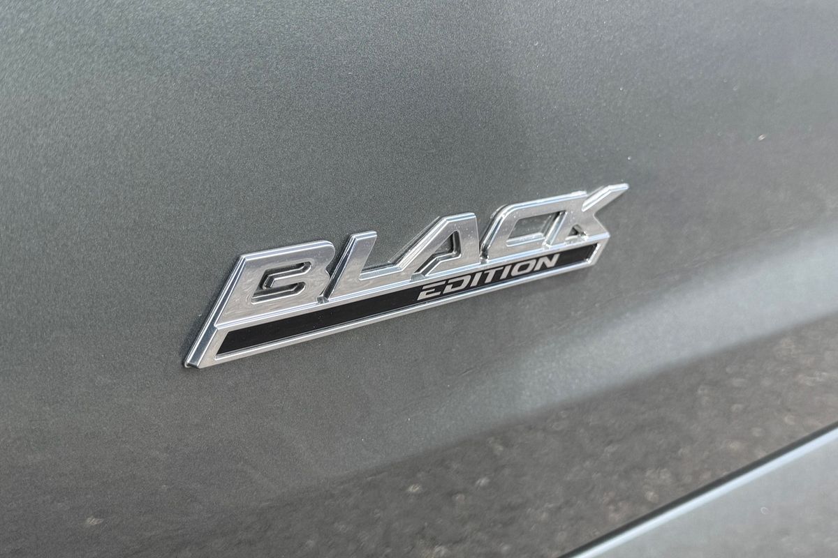 2016 Holden Commodore SV6 Black VF Series II