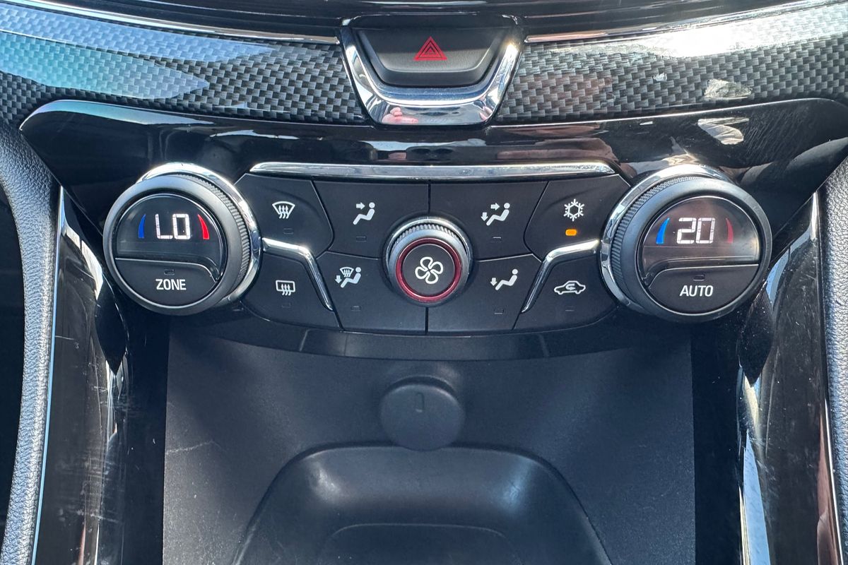 2016 Holden Commodore SV6 Black VF Series II