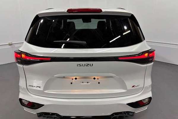 2025 Isuzu MU-X X-TERRAIN