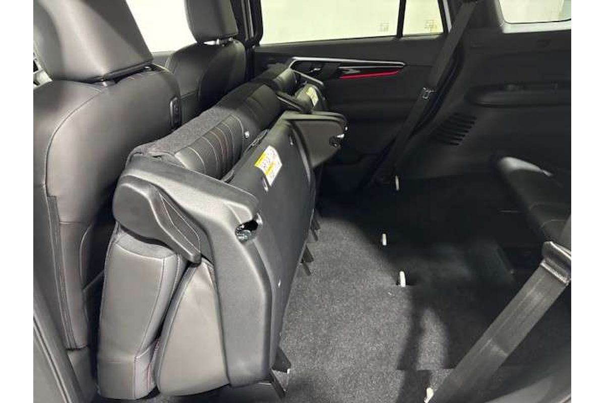 2025 Isuzu MU-X X-TERRAIN