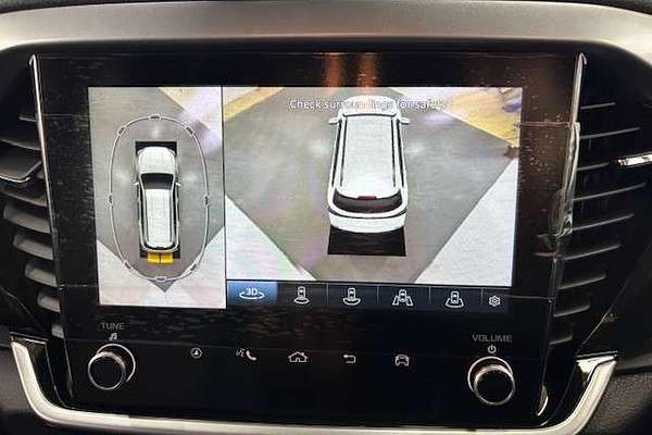 2025 Isuzu MU-X X-TERRAIN