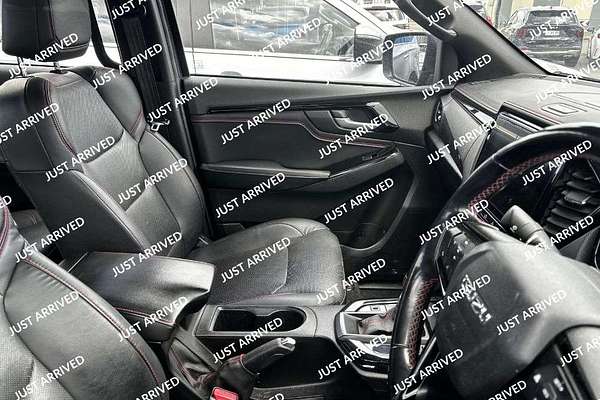 2022 Isuzu D-MAX X-TERRAIN 4X4