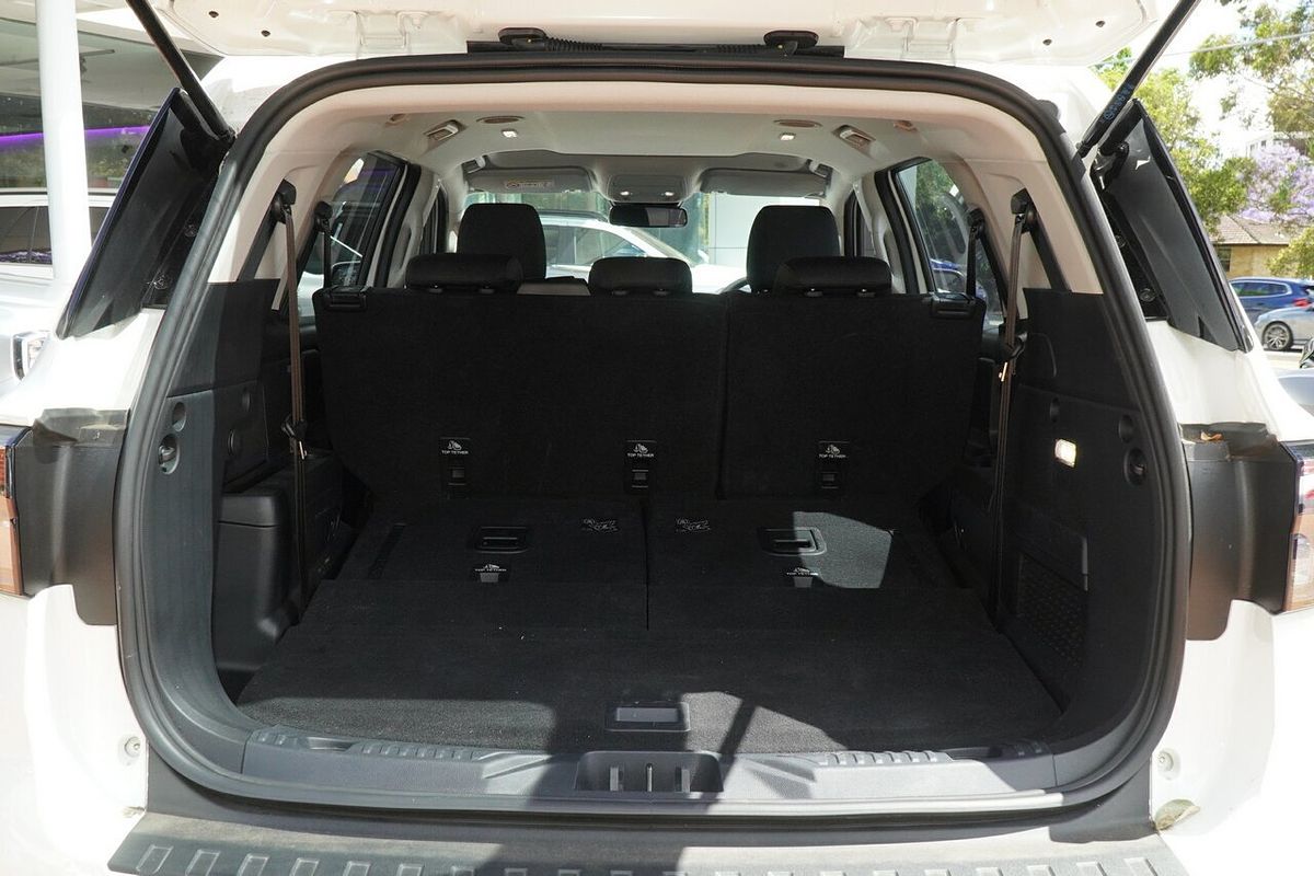 2024 Ford Everest Ambiente 2.0L