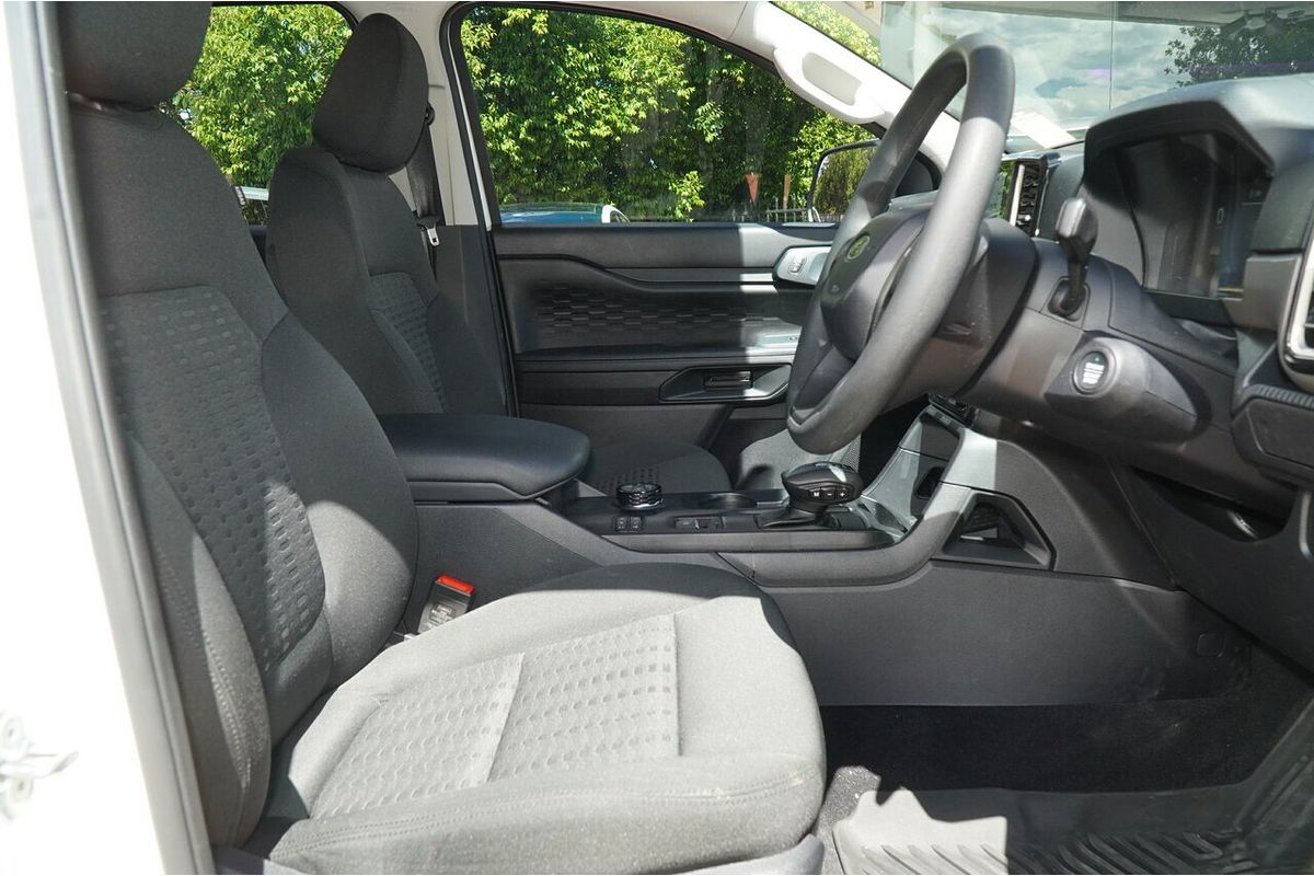 2024 Ford Everest Ambiente 2.0L