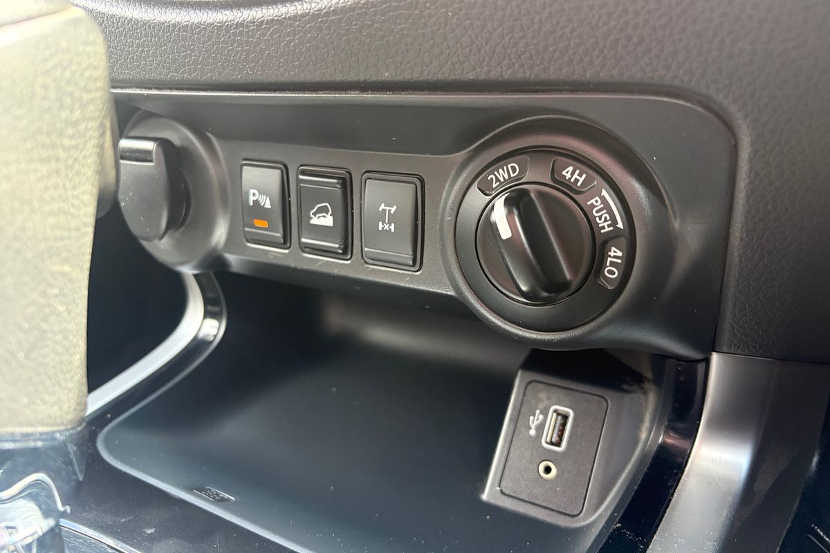 2020 Nissan Navara N-TREK Warrior D23 Series 4 4X4