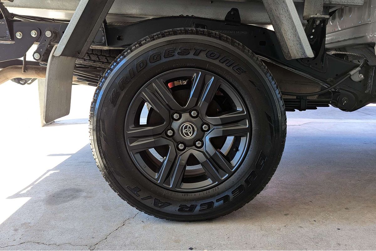 2024 Toyota Hilux SR GUN126R 4X4