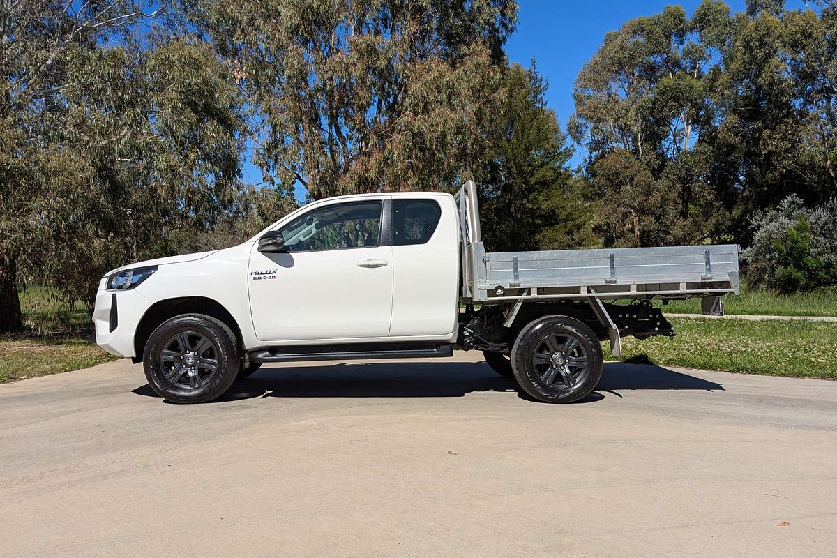2024 Toyota Hilux SR GUN126R 4X4