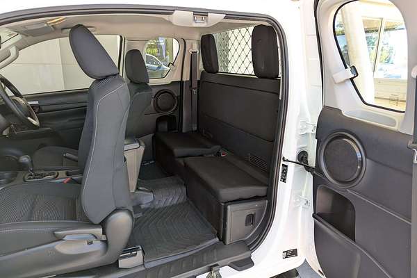 2024 Toyota Hilux SR GUN126R 4X4