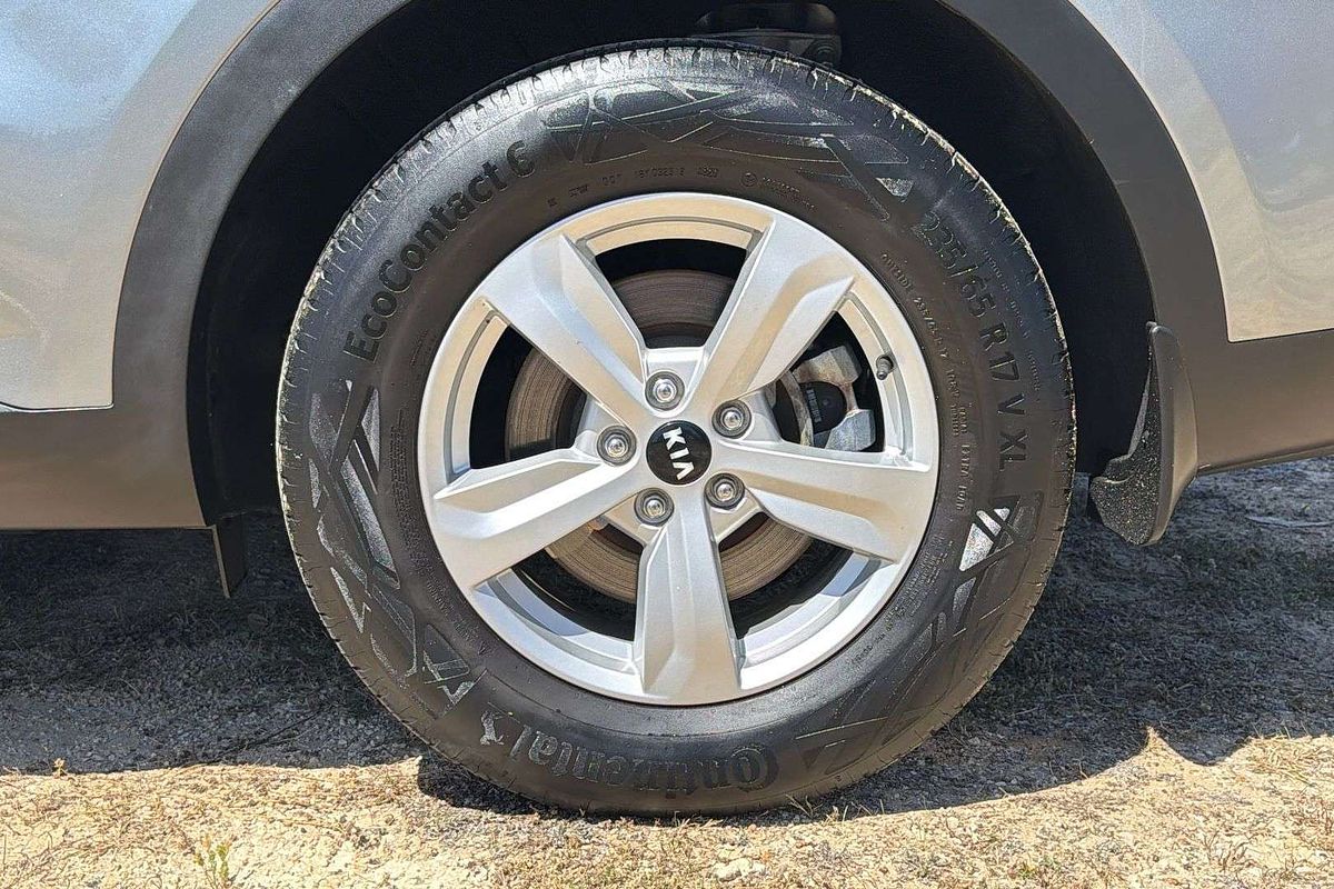 2021 Kia Sorento S MQ4