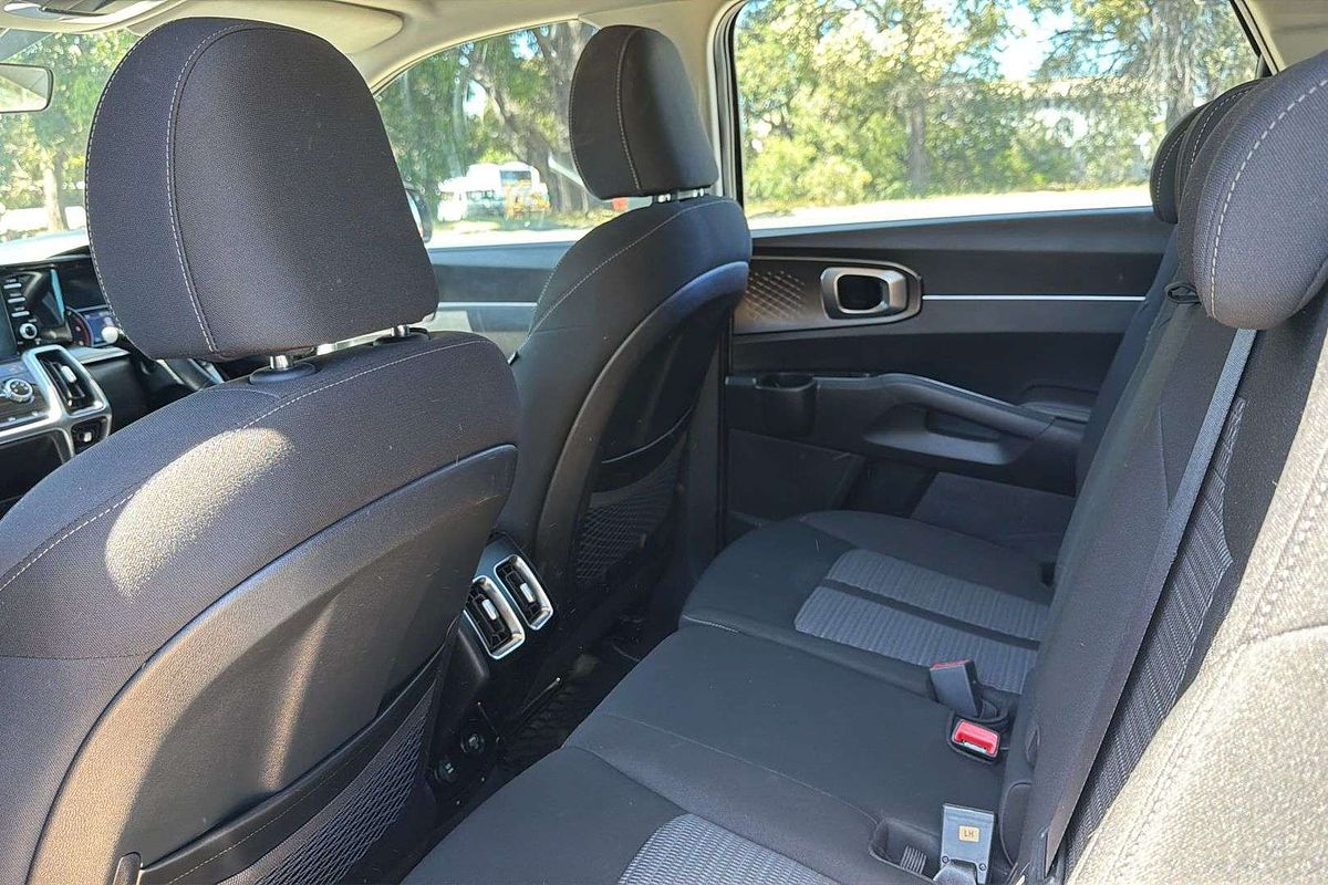 2021 Kia Sorento S MQ4