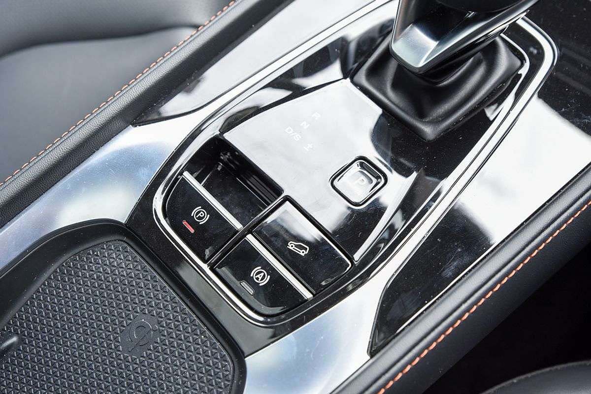 2025 MG HS Hybrid+ Essence AS33H