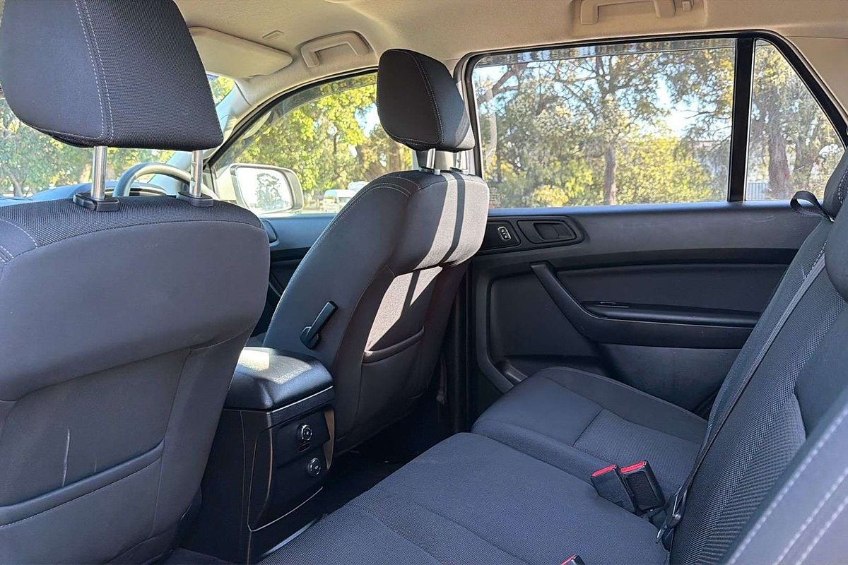 2022 Ford Everest Ambiente UA II 3.2L