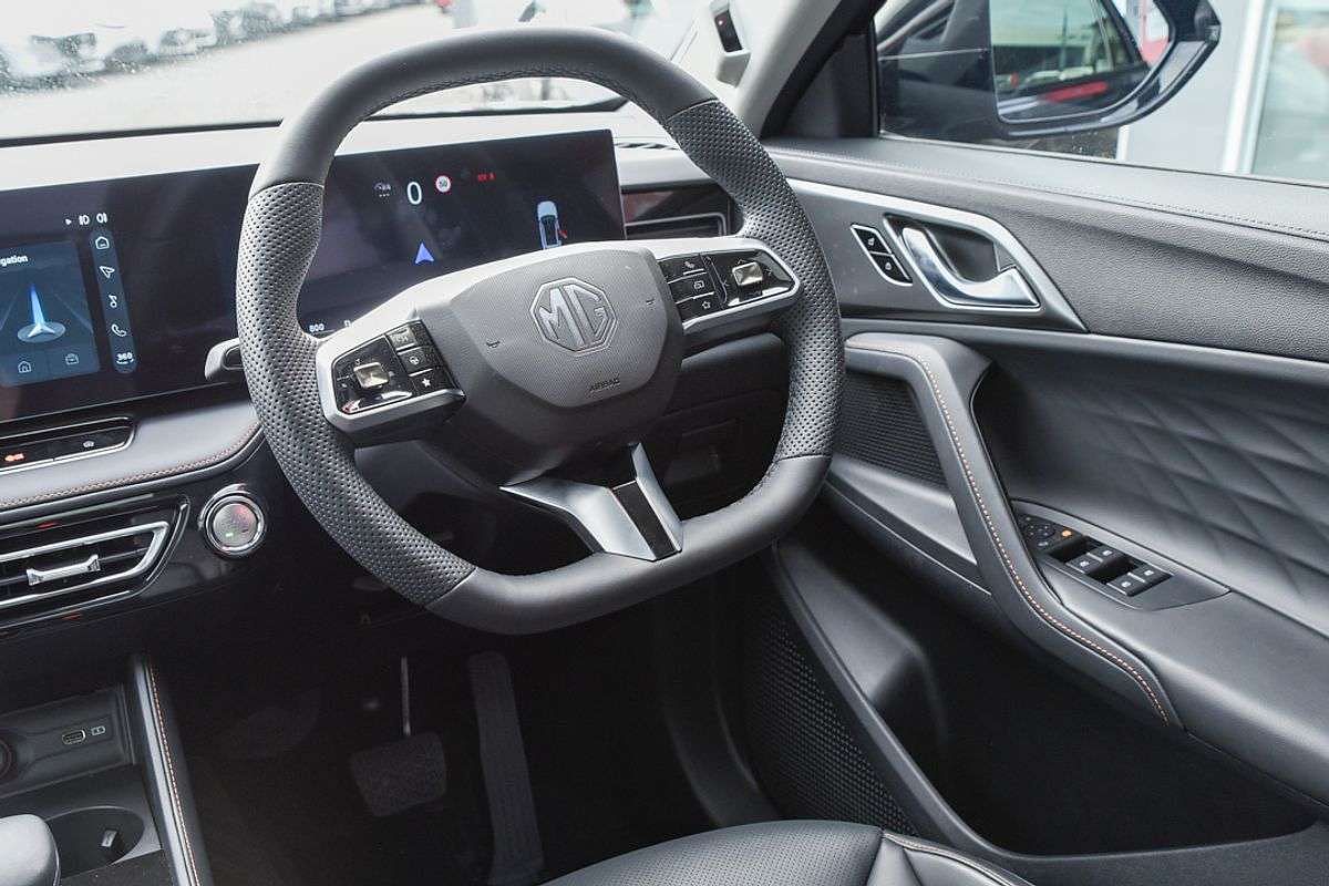 2025 MG HS Hybrid+ Essence AS33H