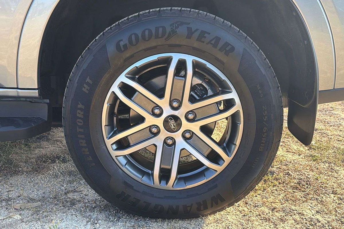 2025 Ford Everest Trend 2.0L