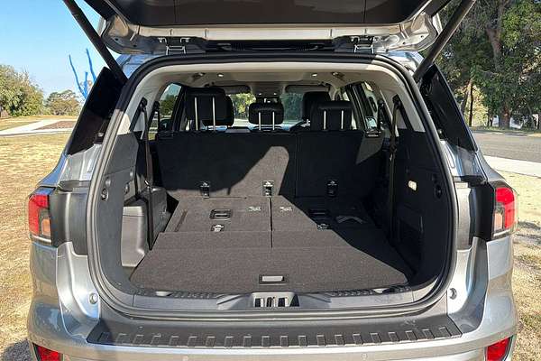 2025 Ford Everest Trend 2.0L