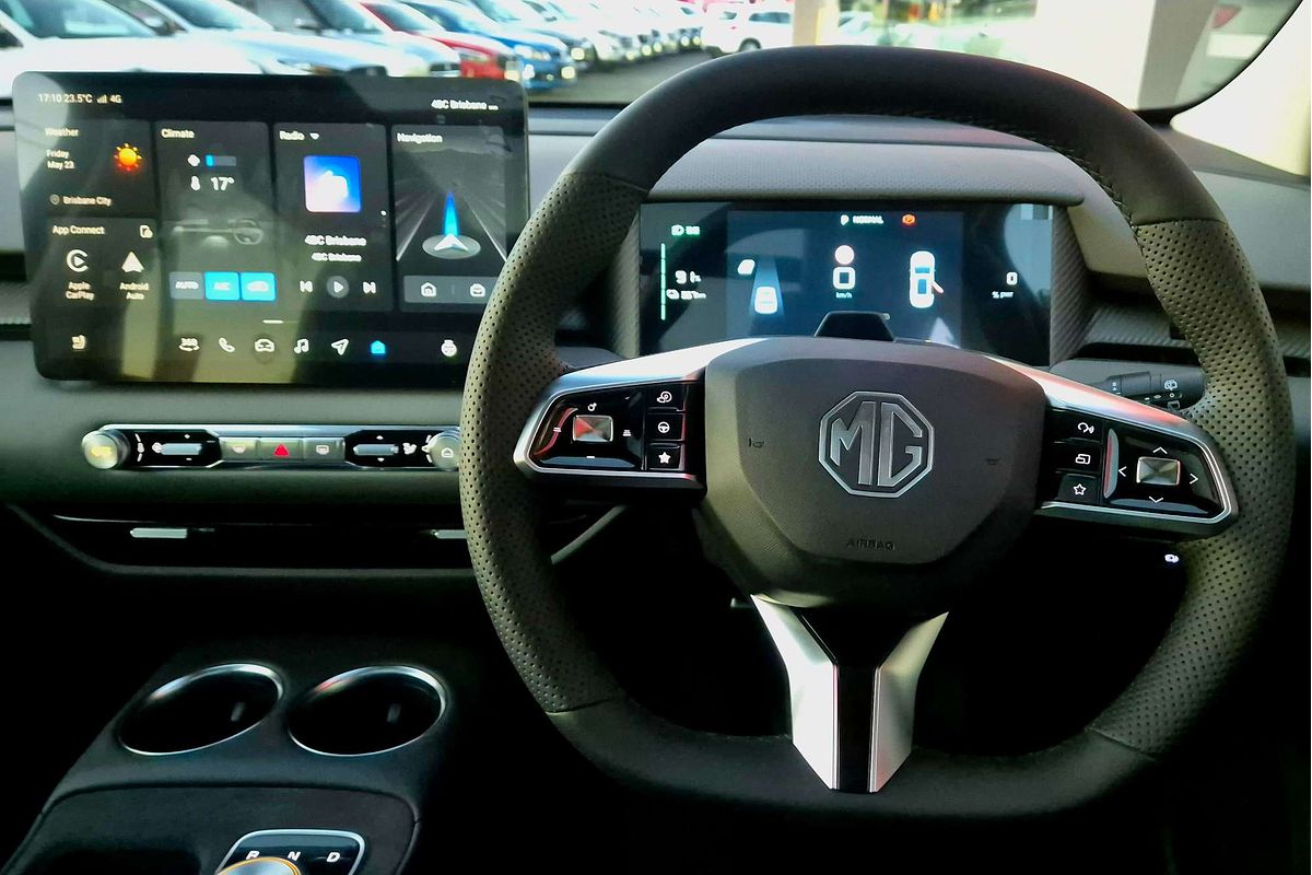 2025 MG MGS5 EV Essence 62 ZS3EM