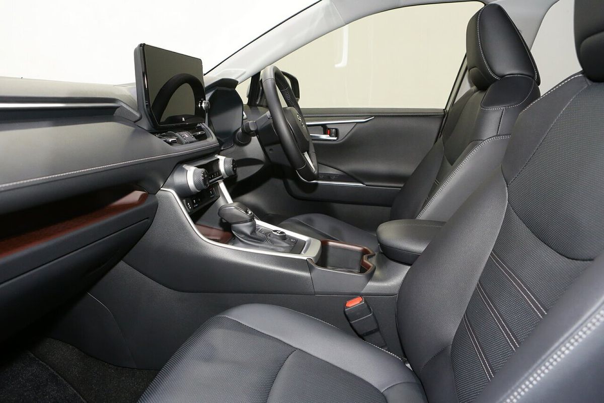 2025 Toyota RAV4 Cruiser AXAH54R