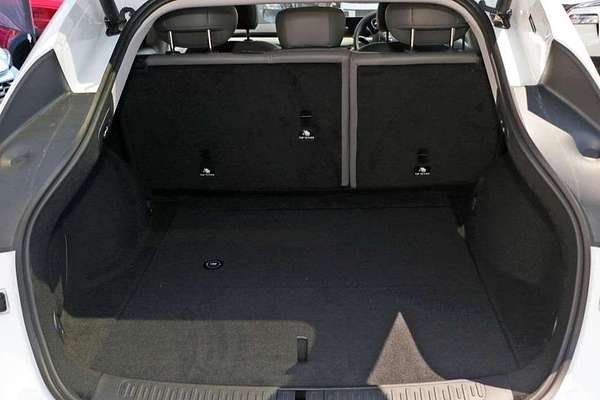 2025 MG IM6 Premium S12L