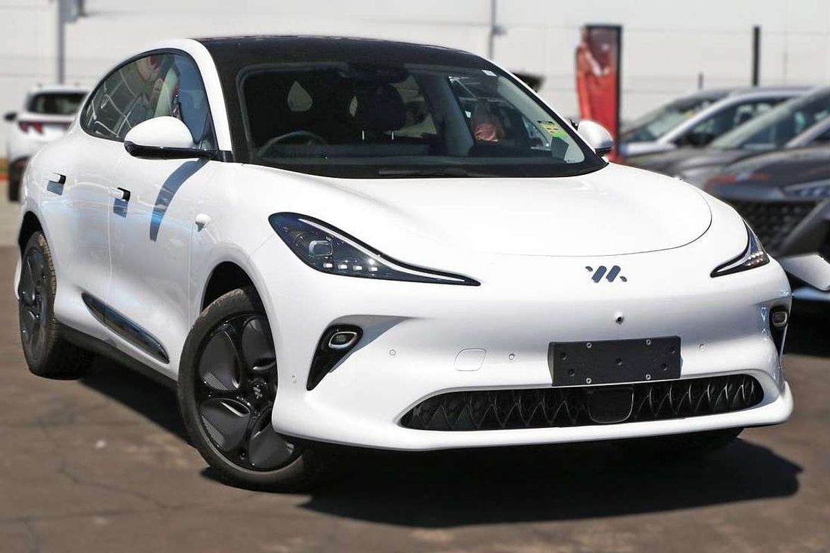 2025 MG IM6 Premium S12L