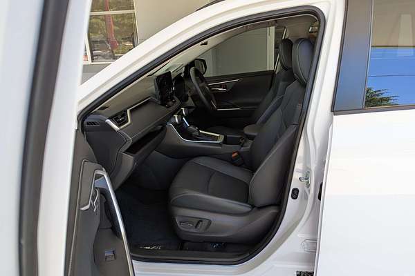 2024 Toyota RAV4 Cruiser AXAH52R