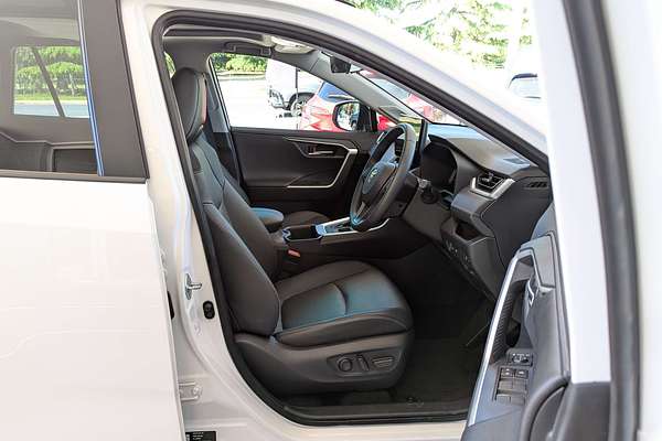 2024 Toyota RAV4 Cruiser AXAH52R