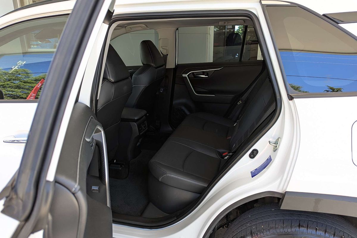 2024 Toyota RAV4 Cruiser AXAH52R