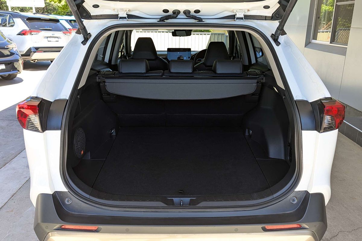 2024 Toyota RAV4 Cruiser AXAH52R