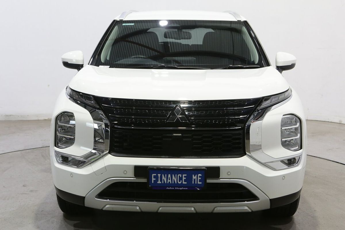 2024 Mitsubishi Outlander LS ZM