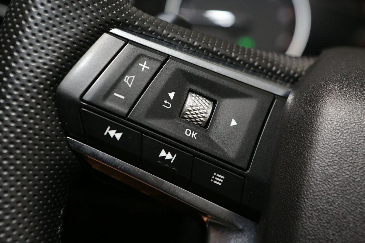 2024 Mitsubishi Outlander LS ZM