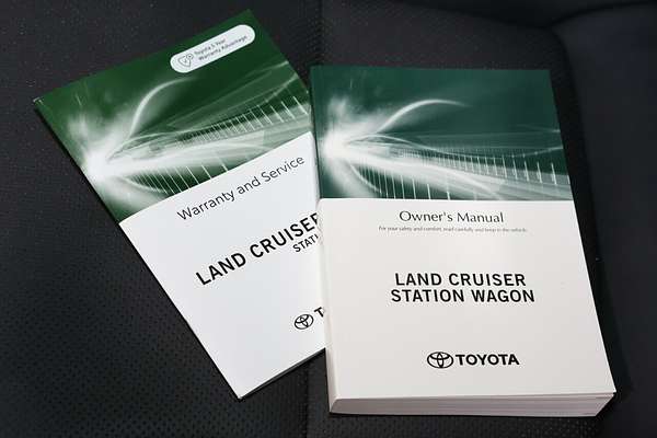 2024 Toyota Landcruiser VX FJA300R