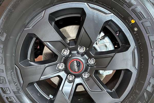 2025 Isuzu D-MAX X-TERRAIN 4X4