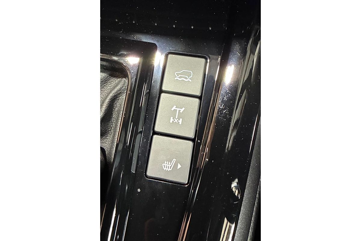 2025 Isuzu D-MAX X-TERRAIN 4X4