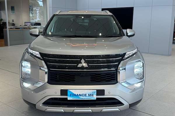 2024 Mitsubishi Outlander LS ZM