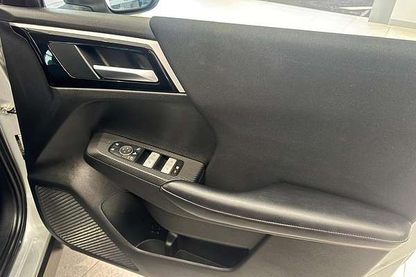 2024 Mitsubishi Outlander LS ZM