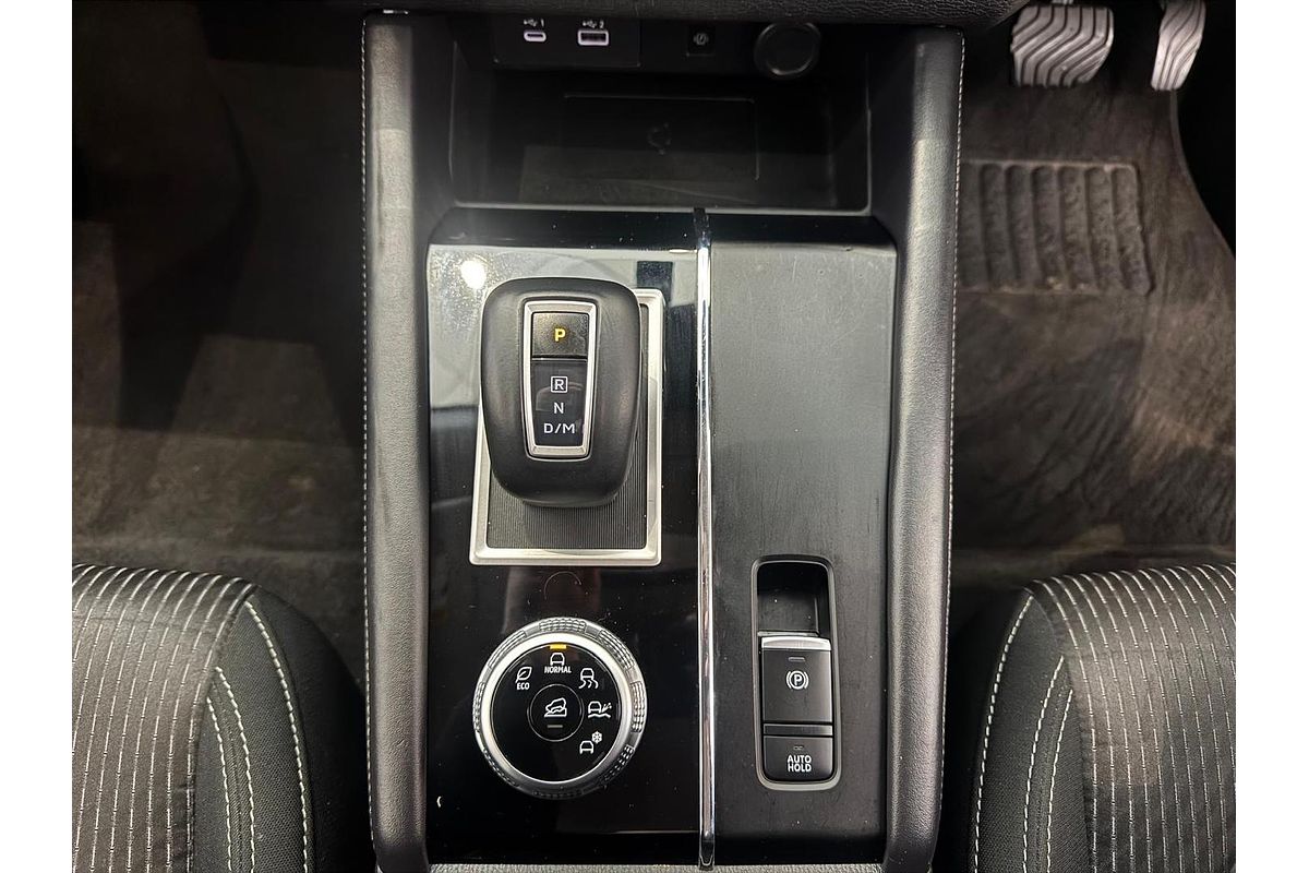 2024 Mitsubishi Outlander LS ZM