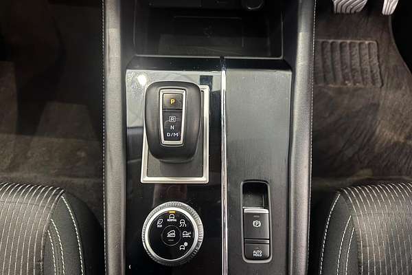 2024 Mitsubishi Outlander LS ZM