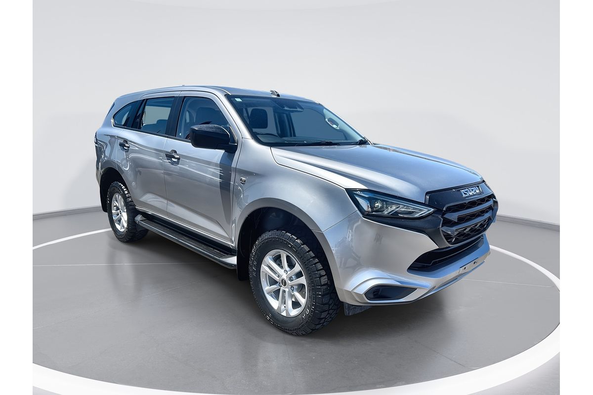 2022 Isuzu MU-X LS-M