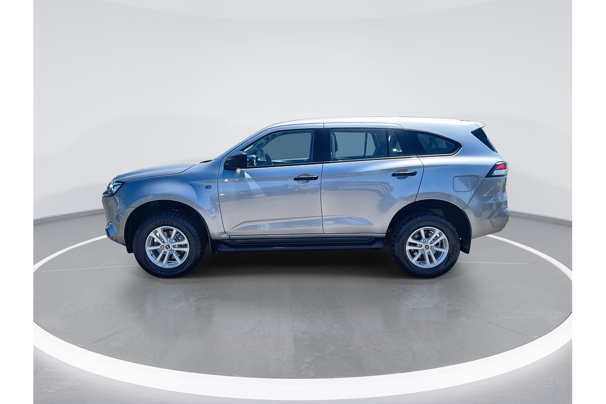 2022 Isuzu MU-X LS-M