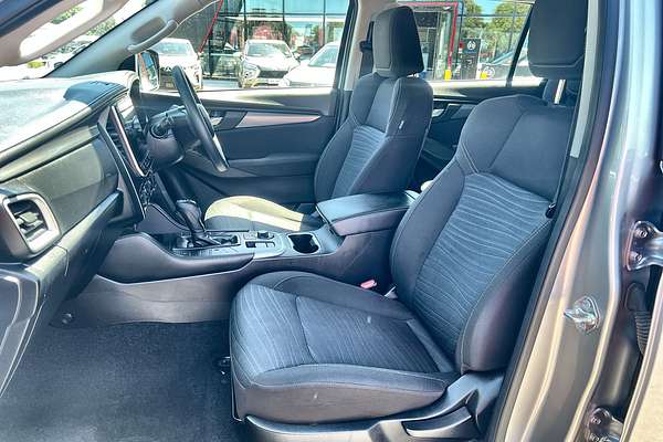 2022 Isuzu MU-X LS-M