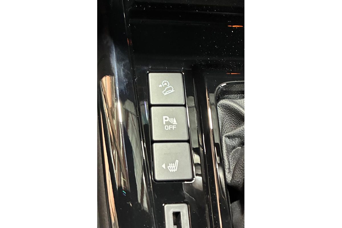 2025 Isuzu D-MAX X-TERRAIN 4X4