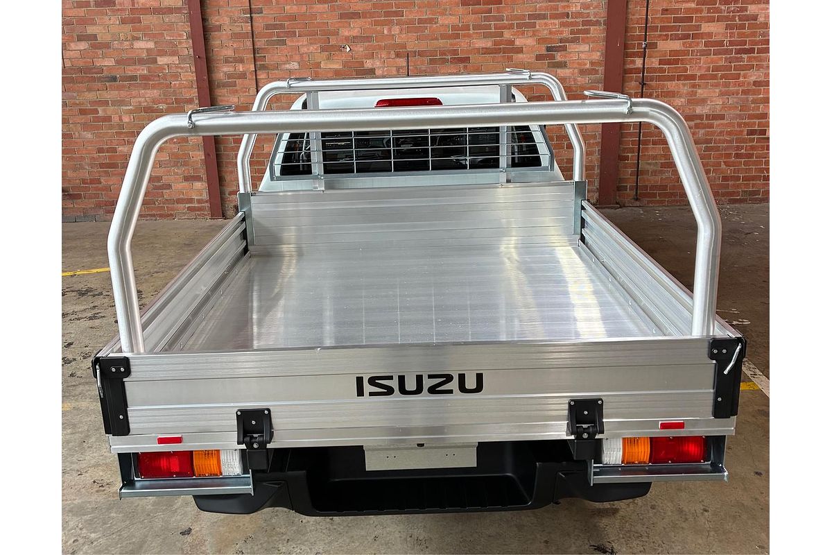 2025 Isuzu D-MAX SX High Ride Rear Wheel Drive