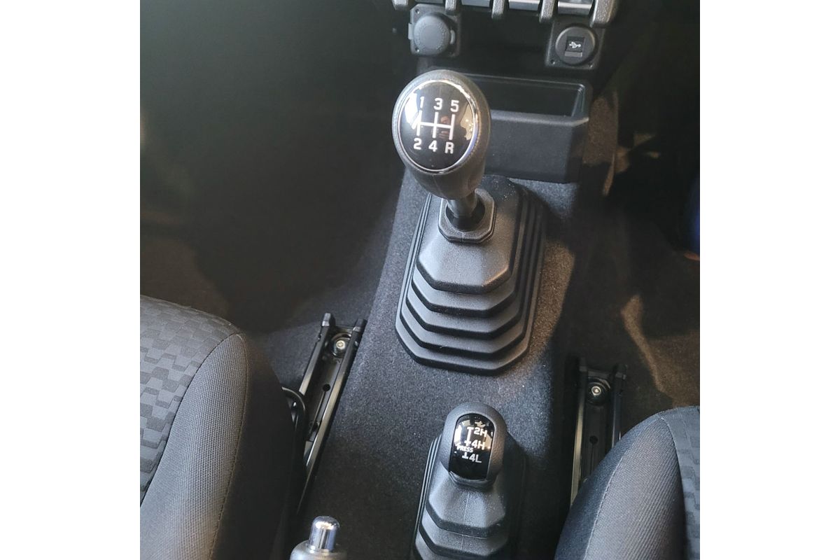 2024 Suzuki Jimny GLX GJ