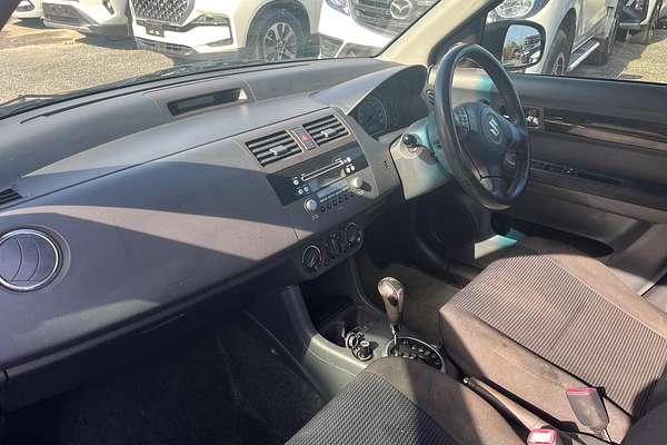2008 Suzuki Swift GLX RS415